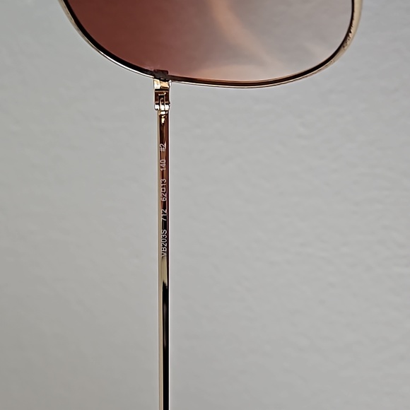 NWOT! Victoria Beckham Aviator Hammered Metal Sunglasses! - Picture 5 of 9